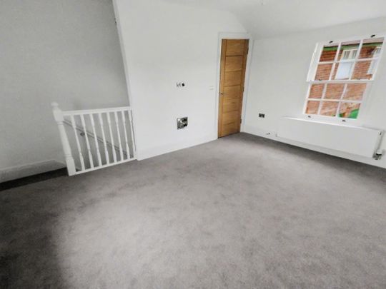 Wavendon Lodge, Lower End, Wavendon, MK17 - Photo 1