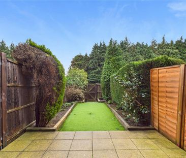 2 bedroom terraced house to rent - Photo 4