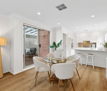 Townhouse living with alfresco appeal - Garden maintenance included - Photo 4