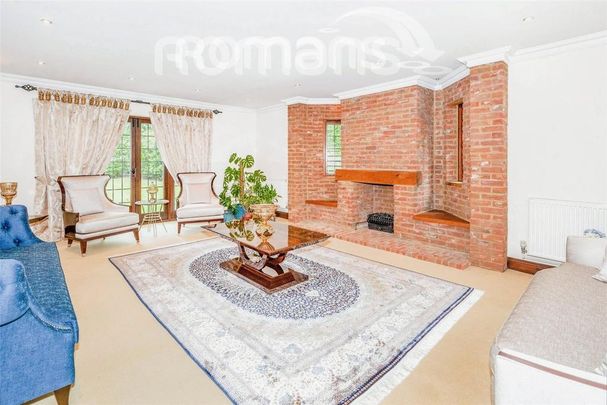 4 bedroom detached house to rent - Photo 1