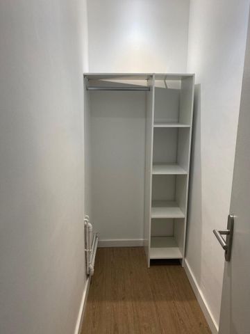 Location Appartement 2 pièces 57m² LA VALETTE DU VAR 83160 - Photo 3