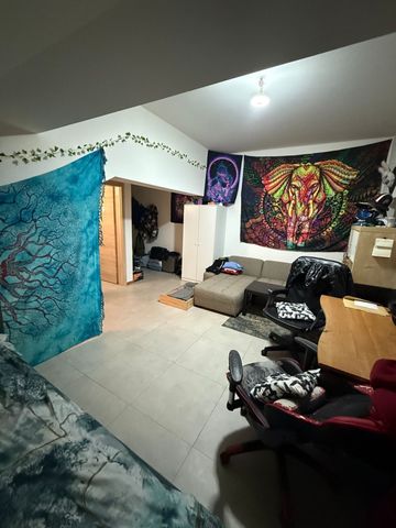 Renovated studio on the 3rd floor - Photo 3