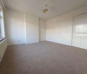 St Mark's Road, Salisbury, SP1 - Photo 6