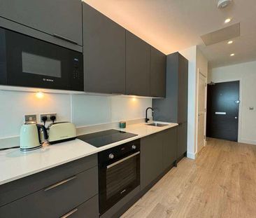 Marlborough House, Clivemont Road, Maidenhead, SL6 - Photo 4