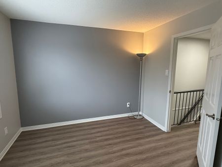 For Lease - 1400 WILDBERRY Court Unit# 4, Orleans - Convent Glen and Area, Ontario - Photo 2