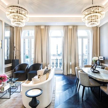 Prince of Wales Terrace, Kensington - Photo 1