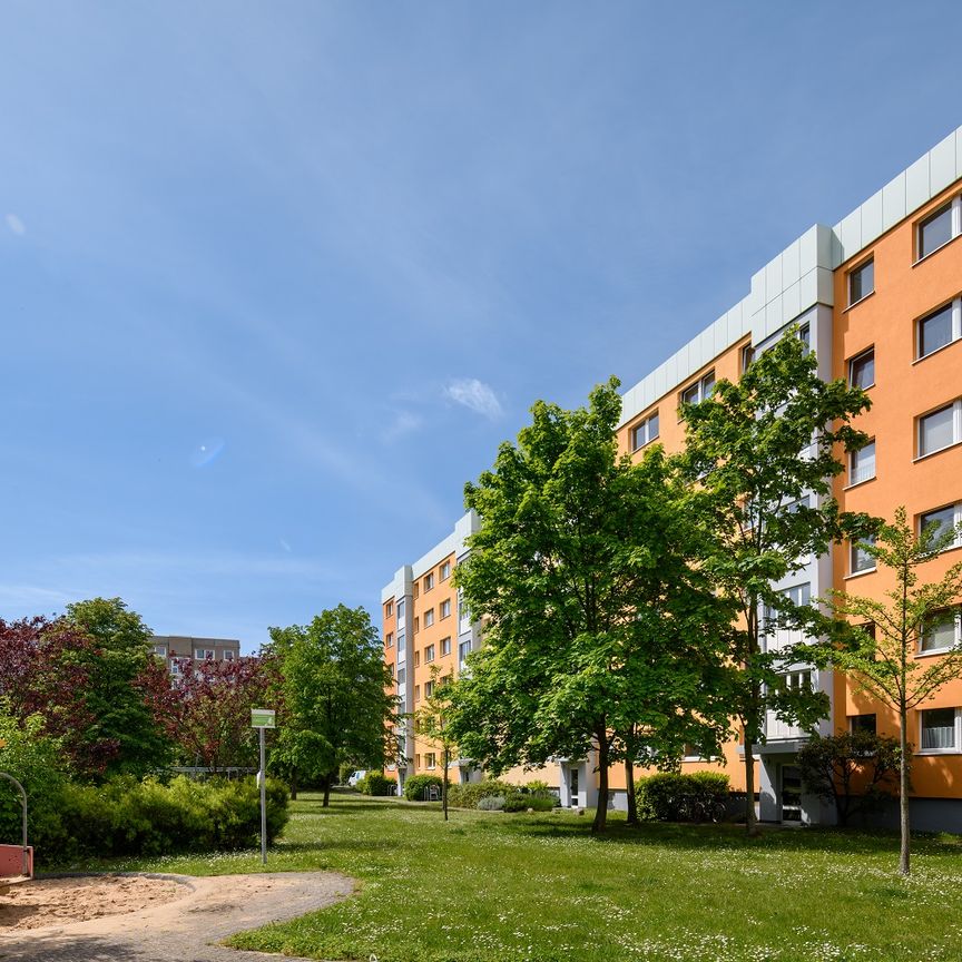 Otto-Dix-Ring 49 - Photo 1