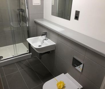 1 bedroom Flat To Let - Photo 6