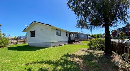 Spacious 3BR Family Haven in Mt. Wellington - Photo 5