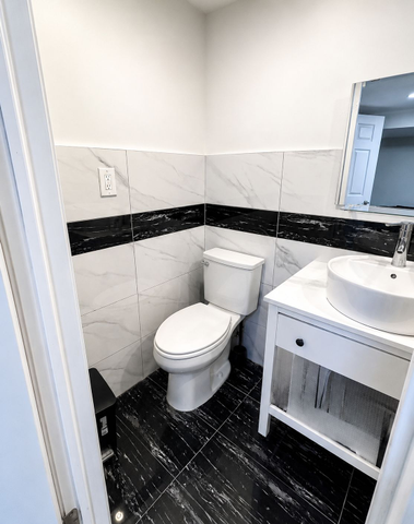 For Lease - 230 Lawrence Avenue Unit# Lower Level, Toronto, Ontario - Photo 5
