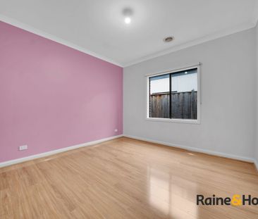 Modern Family Living in Clyde North - Spacious 4-Bedroom Home at 7 ... - Photo 6