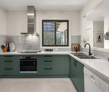 Modern Comfort Meets Timeless Charm - Photo 4