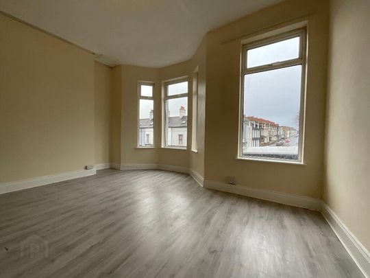 31 Woodvale Road, Belfast, BT13 3BN - Photo 1