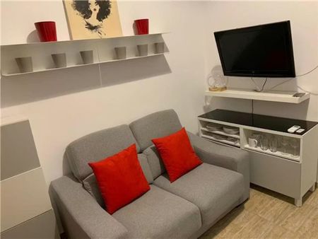 Calle de los Jardines, Madrid, Community of Madrid 28013 - Photo 2