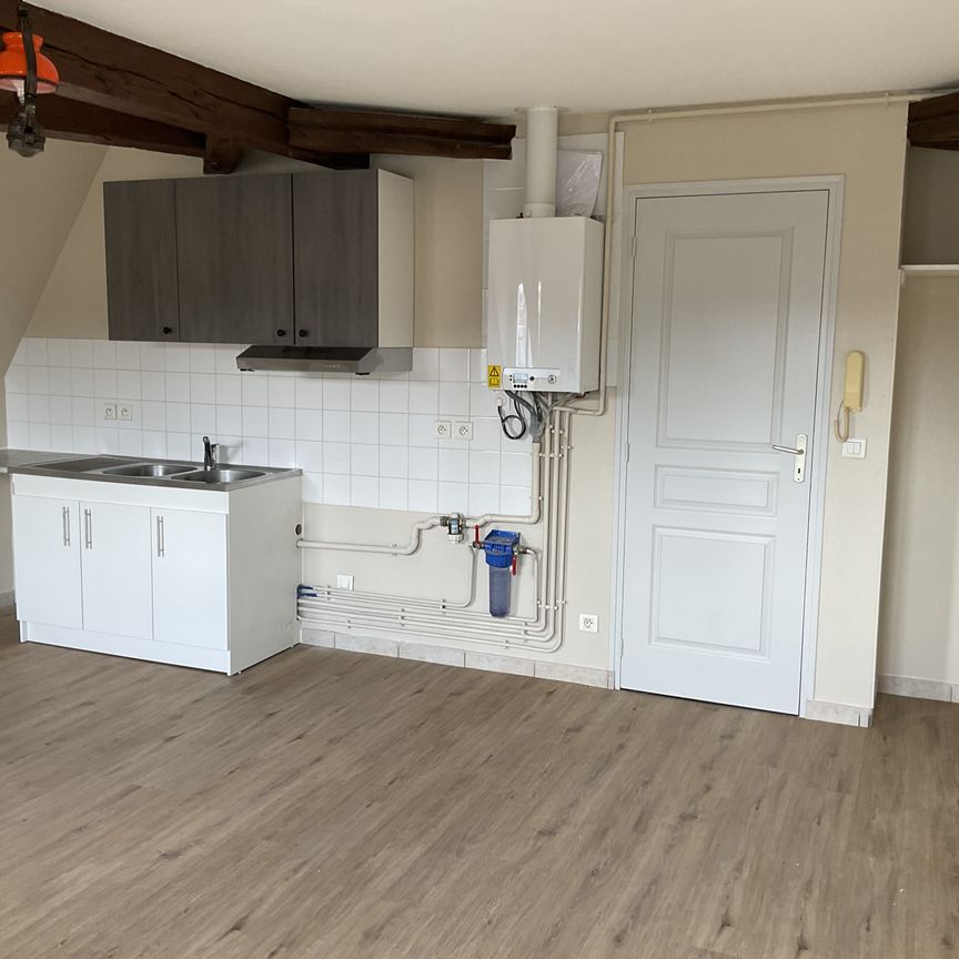 Location Appartement 2 pièces 40m² ST CALAIS 72120 - Photo 1