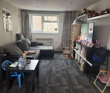 Waterfall Road, London, N11 - Photo 1