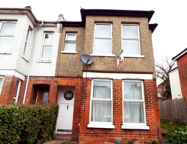 6 bedroom property to rent - Photo 1