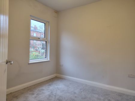 2 Bed Terraced House, Valley Road, S8 - Photo 5