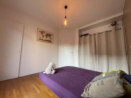 JACOB BELLECOMBETTE - T4 avec balcon et garage - Photo 4