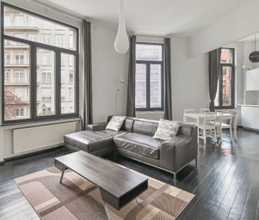 Gemeubileerde loft met 1 slaapkamer te huur in Elsene - Foto 1