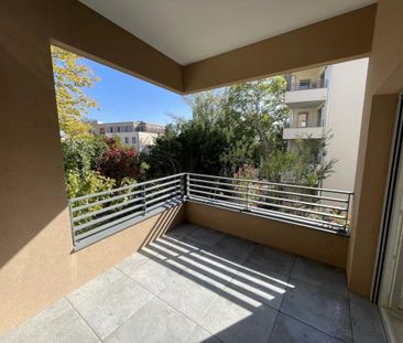 Location Appartement 4 pièces 93m² CHAPONOST 69630 - Photo 5
