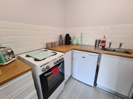 1 bedroom apartment to rent - Photo 5