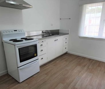 2 Bedroom unit close to Westfield St Lukes - Photo 5