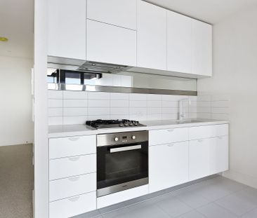 5806/500 Elizabeth Street, Melbourne - Photo 5