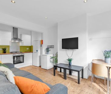 5 bedroom terraced house to rent - Photo 3