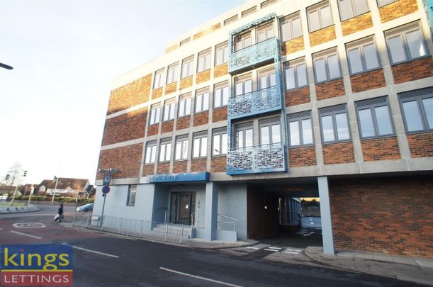 1 Bedroom Apartment To Let - Photo 1