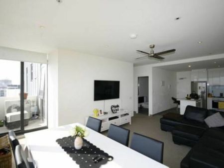 Furnished 2 bedroom Apartment at Southbank with Best View! - Photo 2