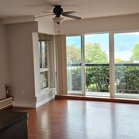 Oceanfront two bedroom unit - Photo 2