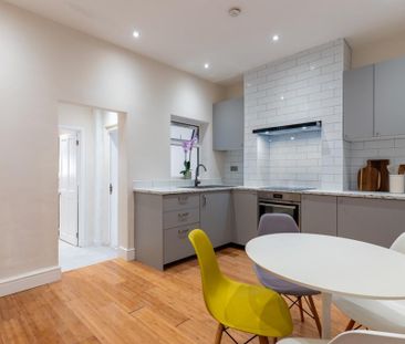 2 bedroom terraced house to rent - Photo 2