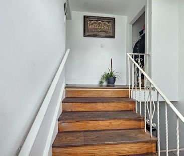 For Lease - 208 Plunkett Road, Toronto, Ontario - Photo 4