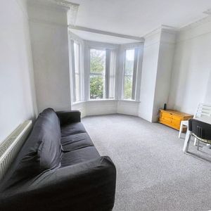 Flat 2, Lockyer Road, Flat 2, Plymouth - Photo 2