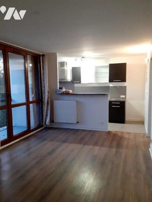 LOUE F3 REFAIT A NEUF AVEC PARKING - Photo 1