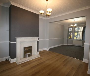 4 bedroom terraced house to rent - Photo 1