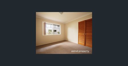 Spacious Family Living with Comfort and Convenience! - Photo 4
