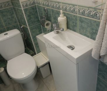 Warszawa, Mokotów, Mokotów Ksawerów, Aleja Niepodległości - Photo 1