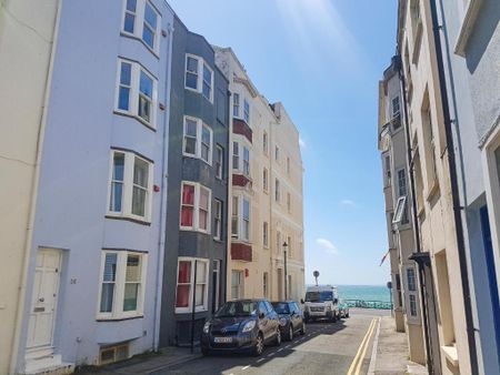 4 bedroom house to rent - Photo 2