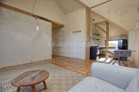 Wyjątkowe, klimatyczne mieszkanie na poddaszu - Zdjęcie 4