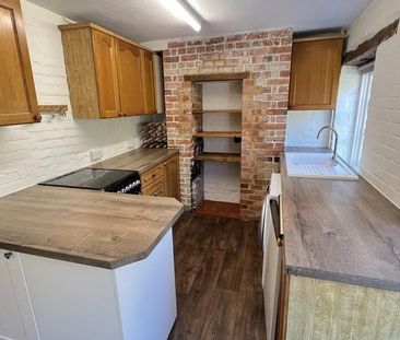 3 bedroom cottage to rent - Photo 2