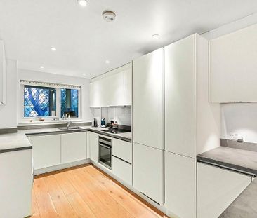 3 bedroom terraced house to rent - Photo 5