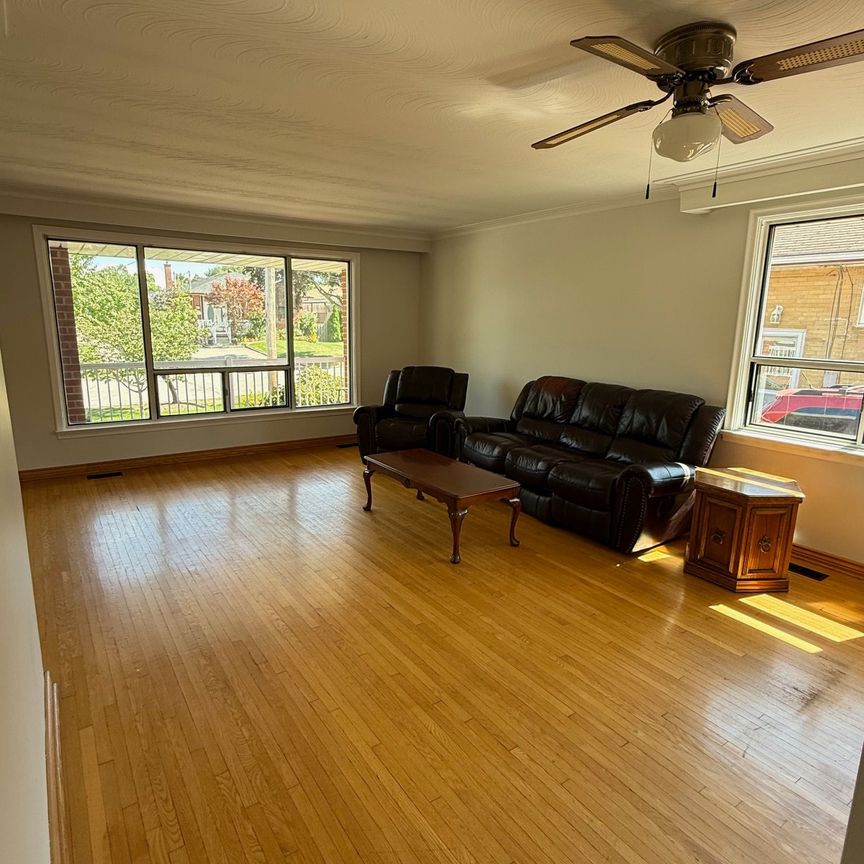 For Lease - 36 Arkley Crescent Unit# 1, Toronto, Ontario - Photo 1