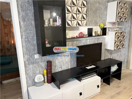 Apartament 3 camere - Crang 2, langa Spitalul Judetean - Fotografie 2