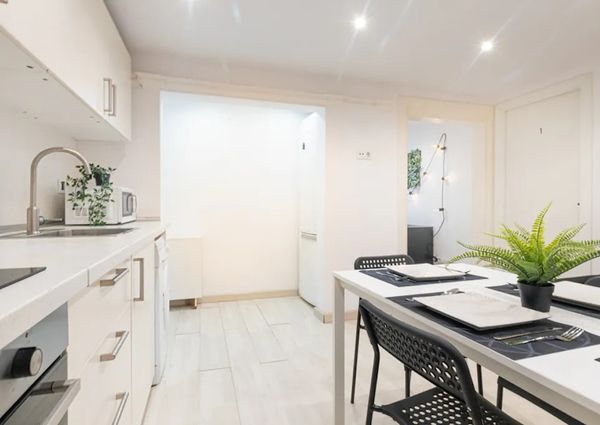 Carrer de les Beates, Barcelona, Catalonia 08003