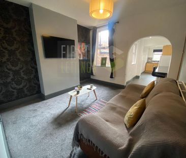 3 bedroom terraced house to rent - Photo 1