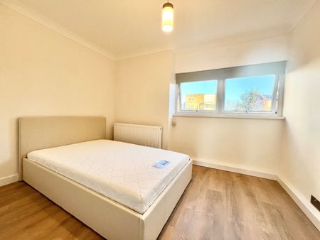 Room in a Shared Flat, Bloomsbury Close, W5 - Photo 3