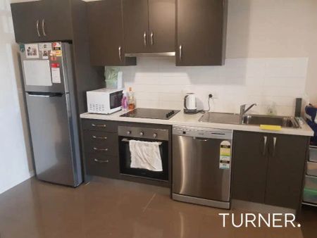 “Apartment in the heart of Mawson Lakes” - Photo 3