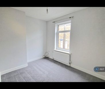 2 bedroom end of terrace house to rent - Photo 5